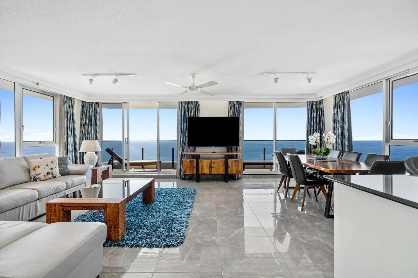Beach Haven, 25Th Floor Beachfront Gold Coast Austrália